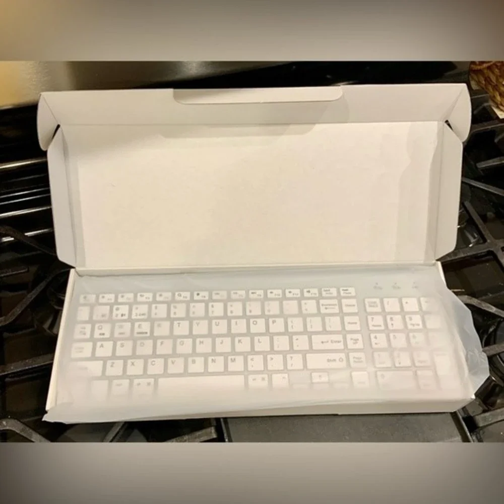 Silver wireless keyboard for pc or tablet